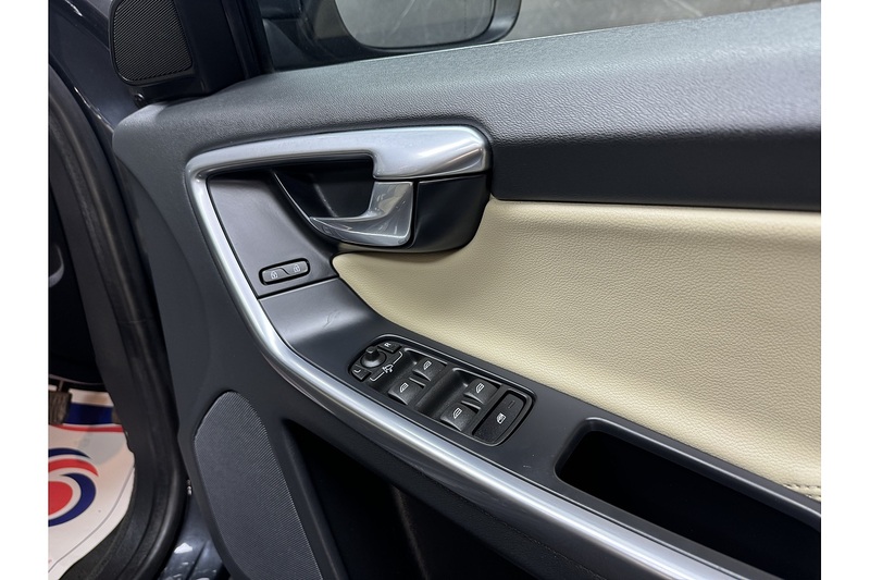 Used Volvo XC60 2015 for sale - 77027678: Photo 22