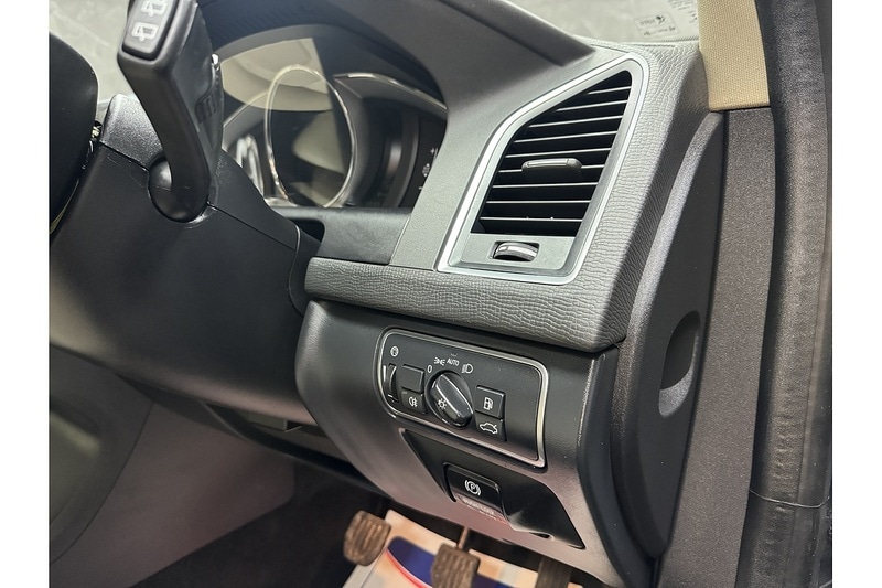 Used Volvo XC60 2015 for sale - 77027678: Photo 28