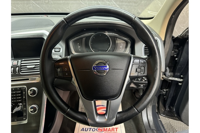 Used Volvo XC60 2015 for sale - 77027678: Photo 31