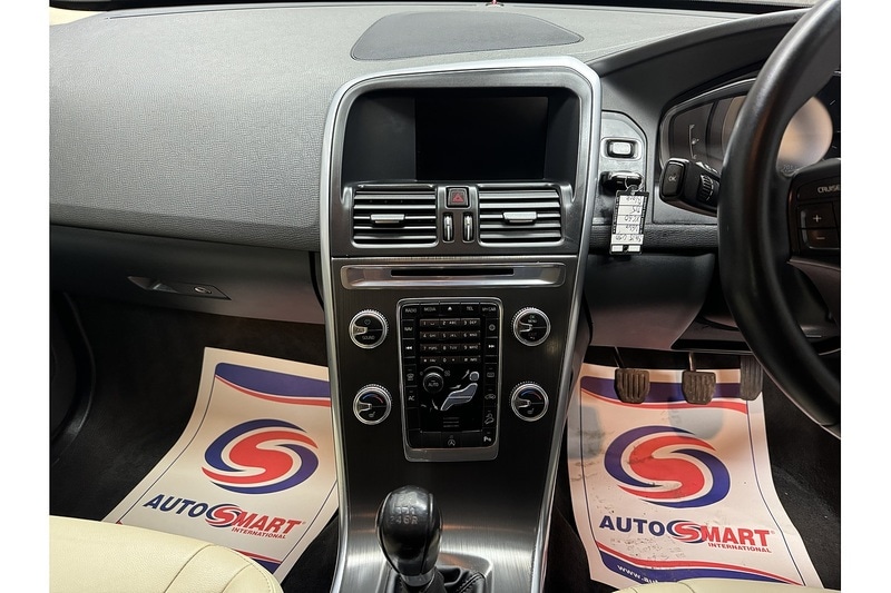 Used Volvo XC60 2015 for sale - 77027678: Photo 35