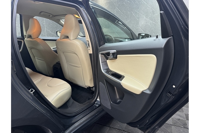 Used Volvo XC60 2015 for sale - 77027678: Photo 43