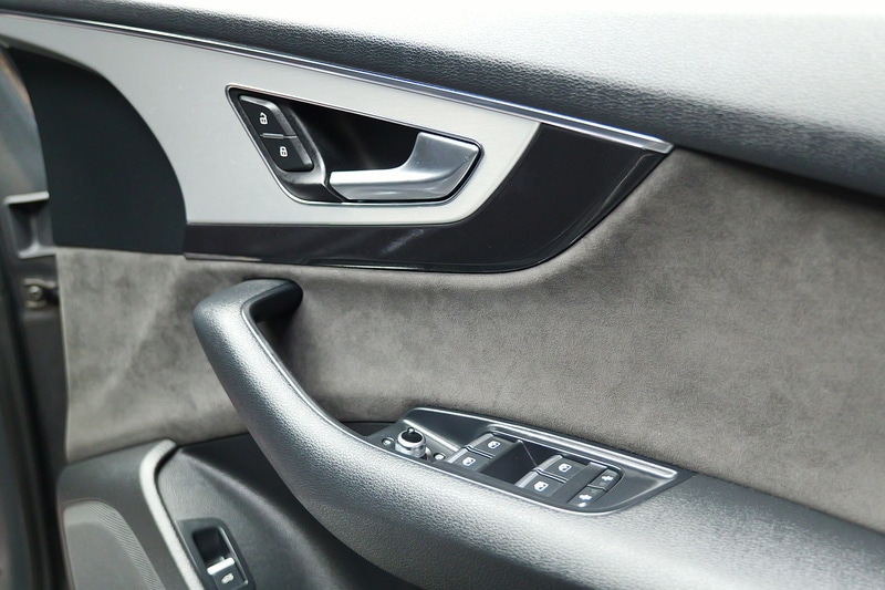 Used Audi Q7 2017 for sale - 77027704: Photo 19