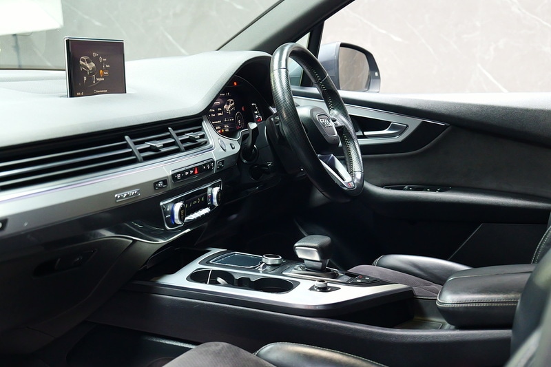 Used Audi Q7 2017 for sale - 77027704: Photo 53