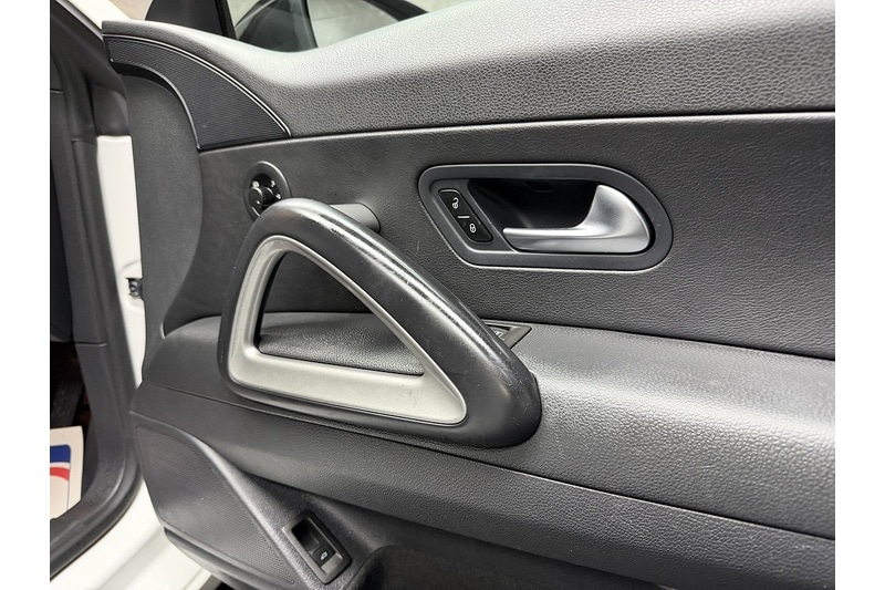 Used Volkswagen Scirocco 2012 for sale - 77283748: Photo 10