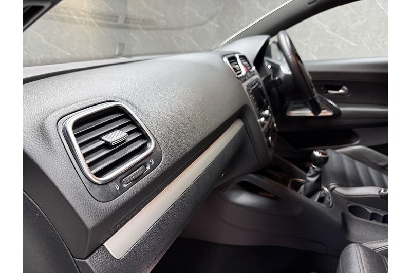 Used Volkswagen Scirocco 2012 for sale - 77283748: Photo 39