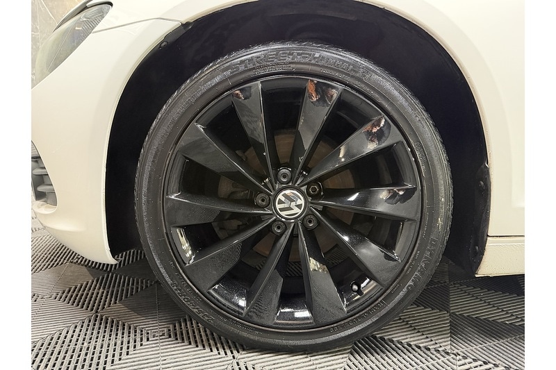 Used Volkswagen Scirocco 2012 for sale - 77283748: Photo 40