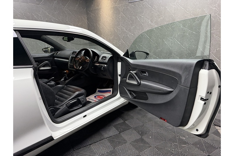 Used Volkswagen Scirocco 2012 for sale - 77283748: Photo 8