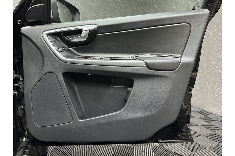 Used Volvo XC60 2015 for sale - 77465270: Photo 39