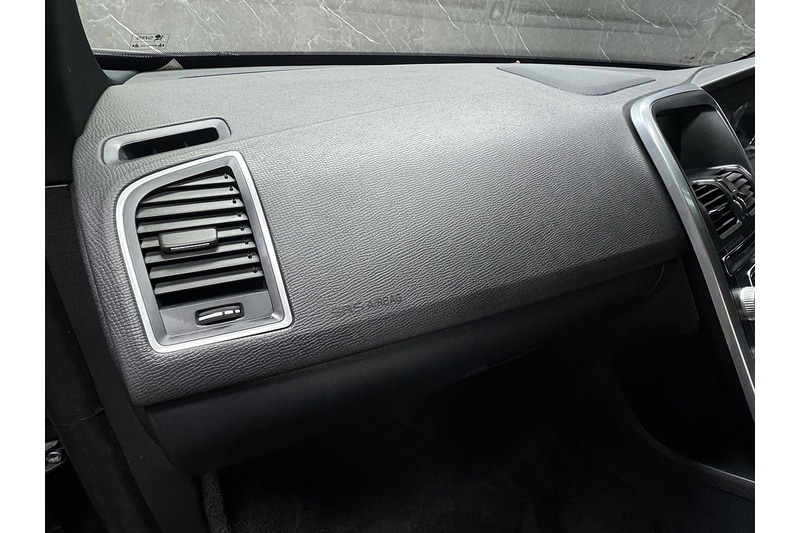 Used Volvo XC60 2015 for sale - 77465270: Photo 55