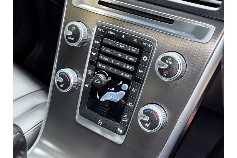 Used Volvo XC60 2015 for sale - 77027638: Photo 31