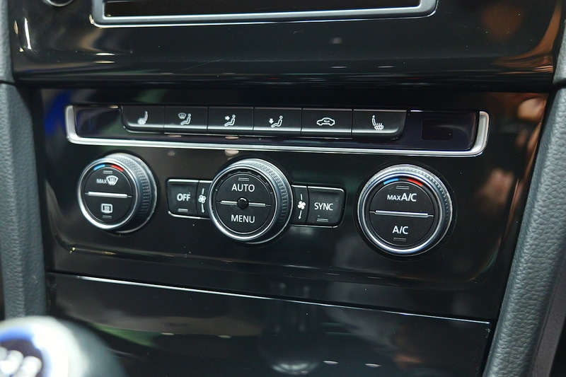 Used Volkswagen Golf 2017 for sale - 77027685: Photo 24