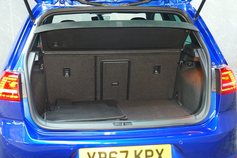 Used Volkswagen Golf 2017 for sale - 77027685: Photo 34