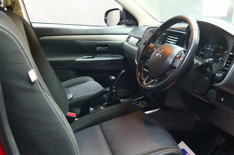 Used Mitsubishi Outlander 2017 for sale - 77027571: Photo 12