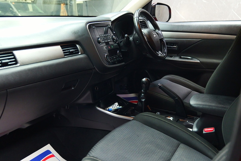 Used Mitsubishi Outlander 2017 for sale - 77027571: Photo 36