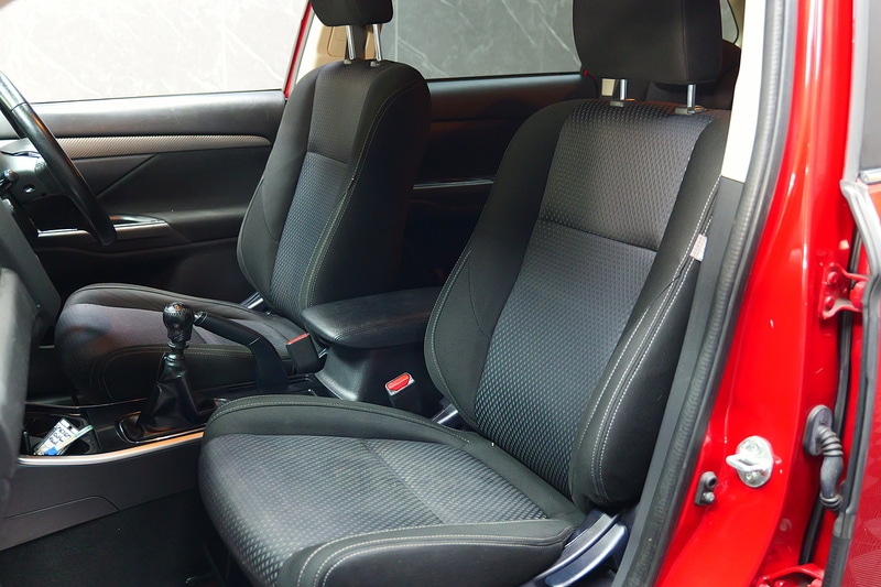 Used Mitsubishi Outlander 2017 for sale - 77027571: Photo 37