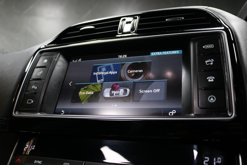 Used Jaguar XE 2016 for sale - 77027667: Photo 62