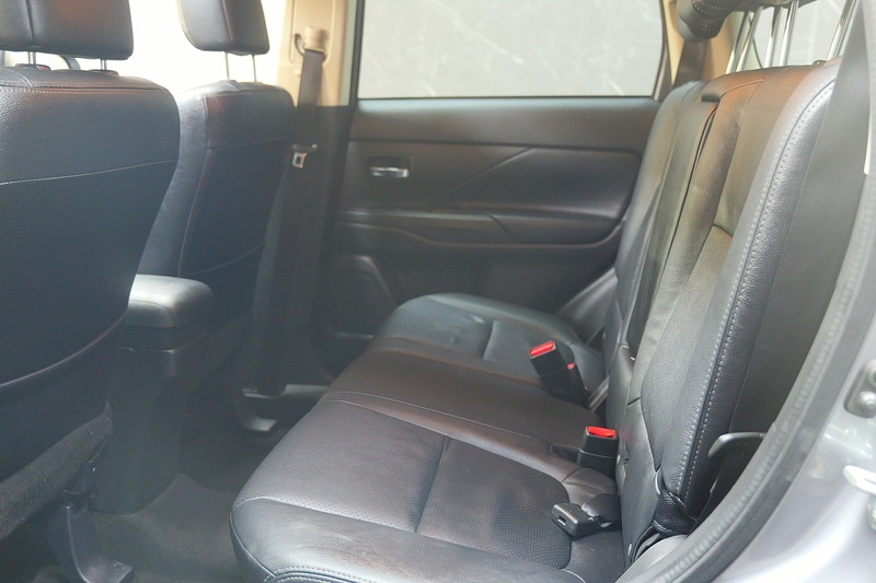 Used Mitsubishi Outlander 2018 for sale - 77328688: Photo 46