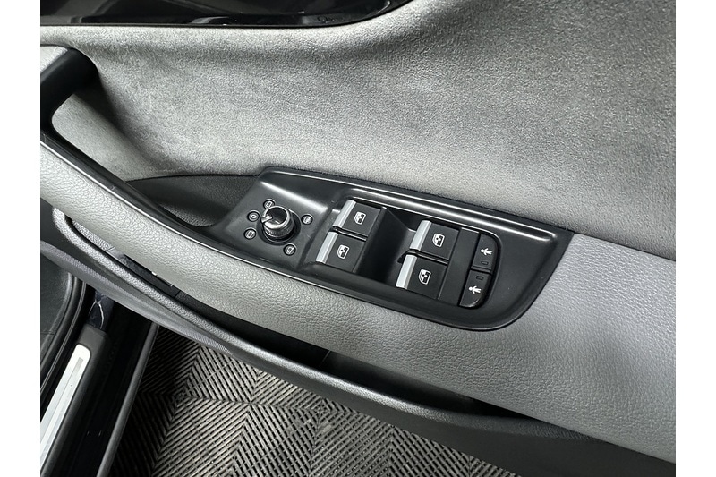 Used Audi Q7 2015 for sale - 77418347: Photo 30