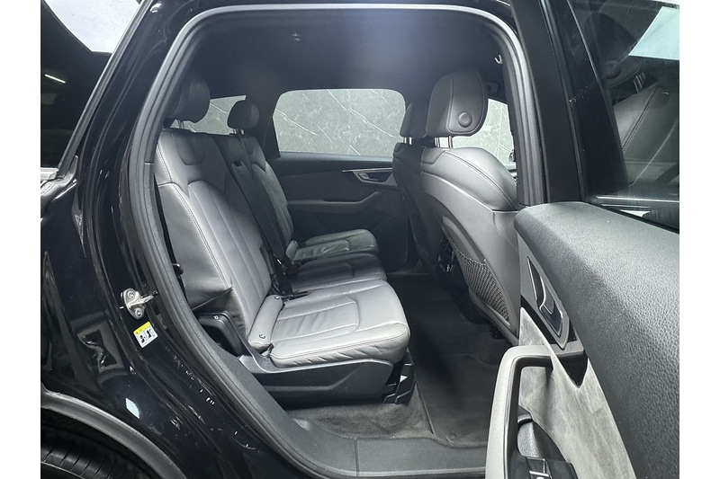 Used Audi Q7 2015 for sale - 77418347: Photo 37