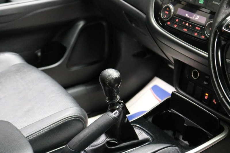 Used Mitsubishi Outlander 2017 for sale - 77027706: Photo 14