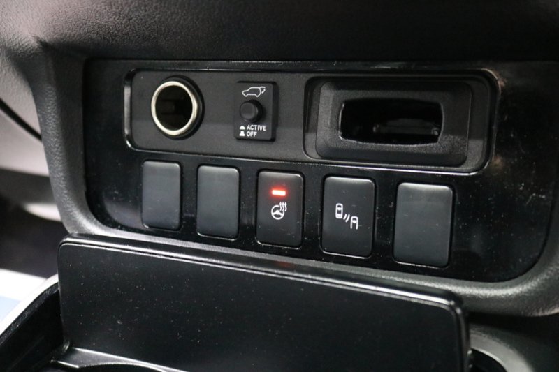 Used Mitsubishi Outlander 2017 for sale - 77027706: Photo 32