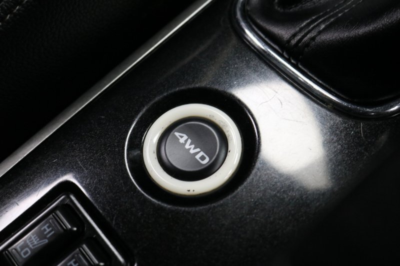 Used Mitsubishi Outlander 2017 for sale - 77027706: Photo 38