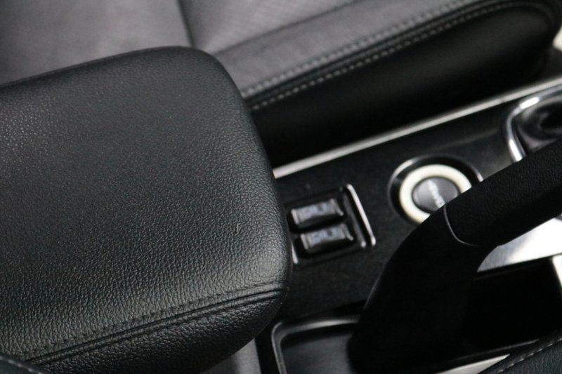 Used Mitsubishi Outlander 2017 for sale - 77027706: Photo 43