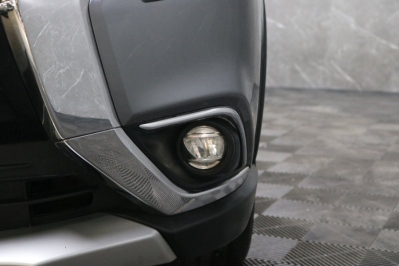 Used Mitsubishi Outlander 2017 for sale - 77027706: Photo 55