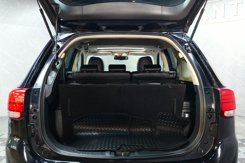 Used Mitsubishi Outlander 2018 for sale - 77027717: Photo 16