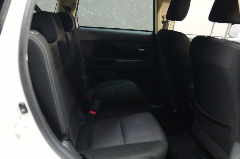 Used Mitsubishi Outlander 2018 for sale - 77027621: Photo 32