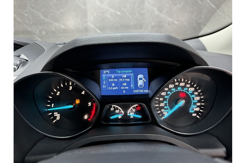 Used Ford Kuga 2014 for sale - 77027641: Photo 33