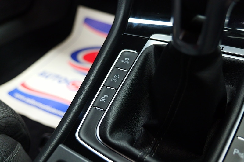 Used Volkswagen Golf 2017 for sale - 77140351: Photo 22