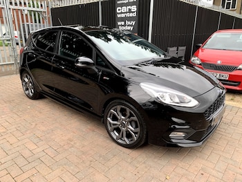 Used Ford Fiesta 2018 for sale - 76198131: Photo 2