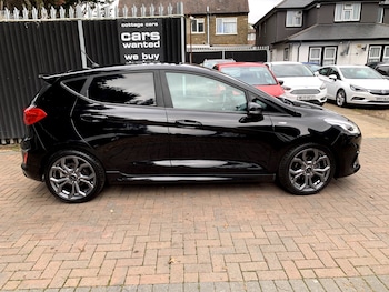 Used Ford Fiesta 2018 for sale - 76198131: Photo 4