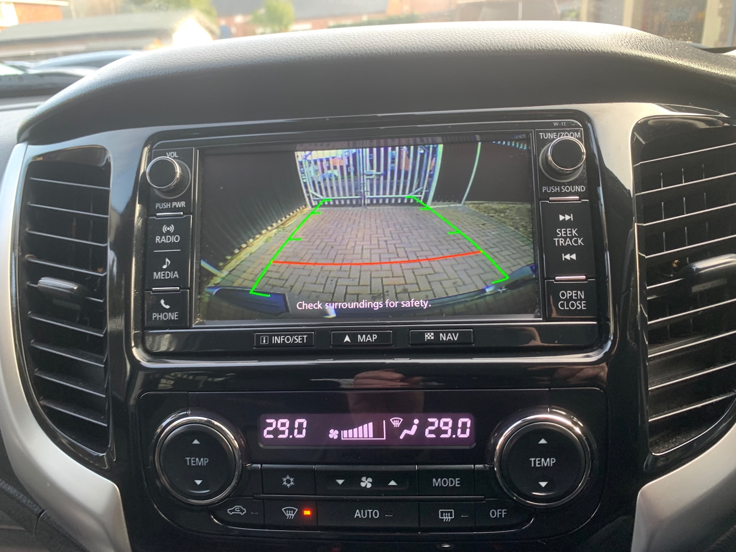 Used Mitsubishi L200 2017 for sale - 77080121: Photo 16