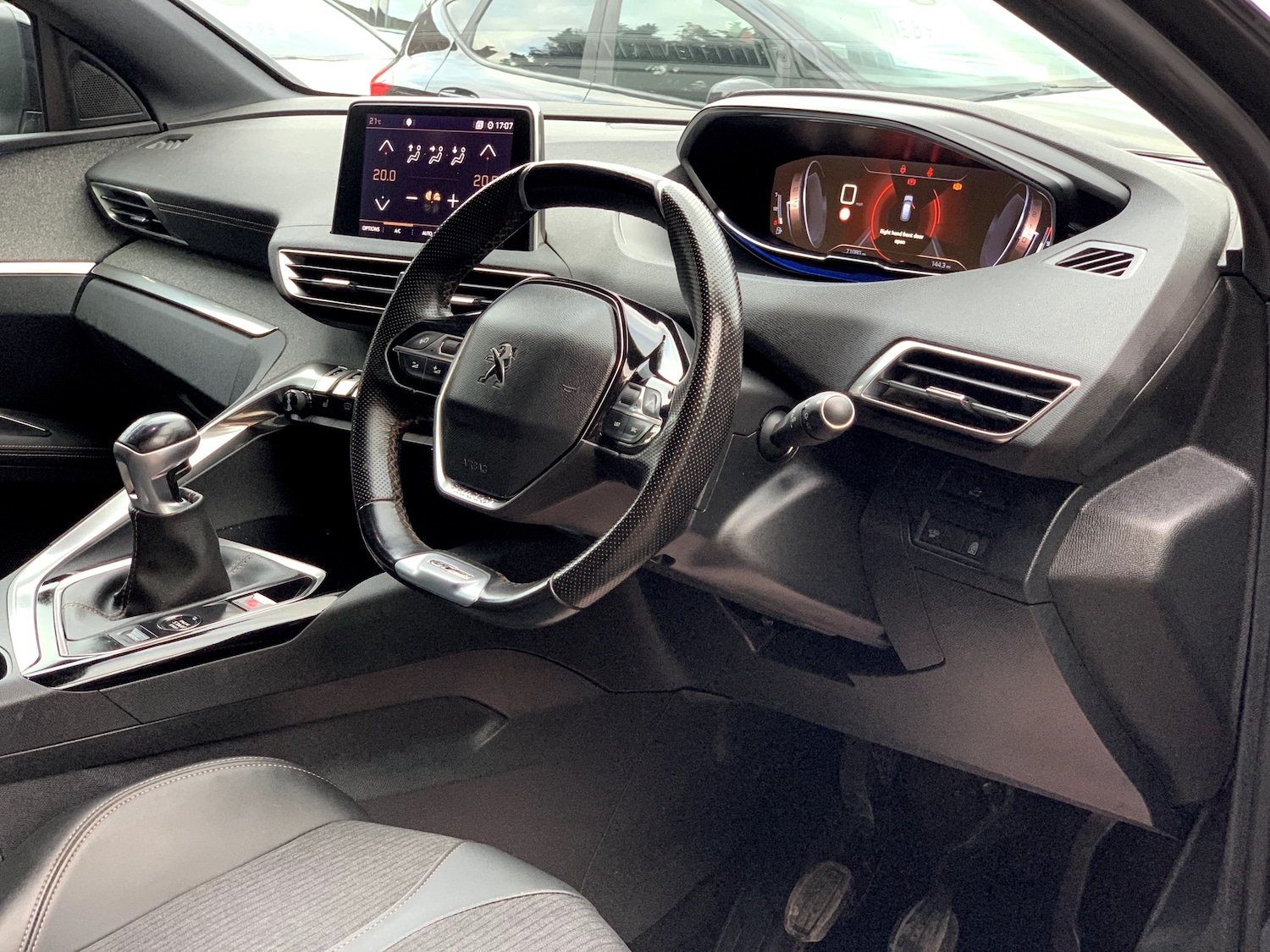 Used Peugeot 3008 2020 for sale - 76211725: Photo 17