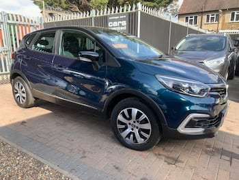 Used Renault Captur 2019 for sale - 79704859: Photo