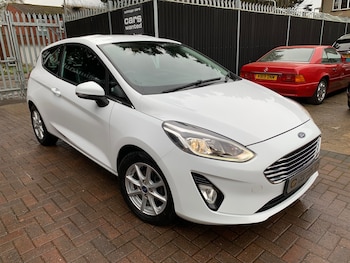 Used Ford Fiesta 2018 for sale - 77631373: Photo