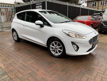 Used Ford Fiesta 2018 for sale - 77631373: Photo