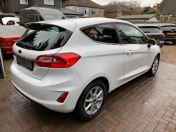 Used Ford Fiesta 2018 for sale - 77631373: Photo