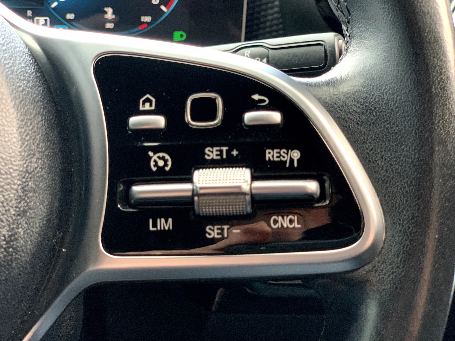 Used Mercedes-Benz A-Class 2018 for sale - 76480813: Photo 20