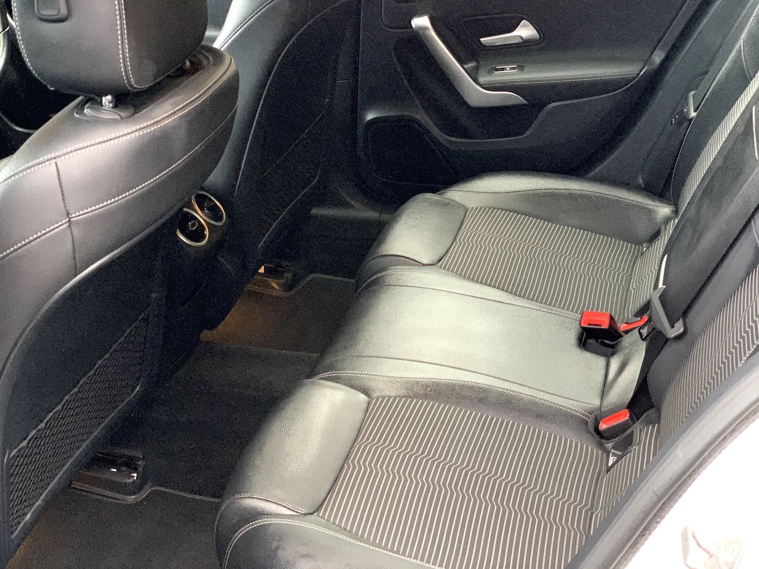 Used Mercedes-Benz A-Class 2018 for sale - 76480813: Photo 26