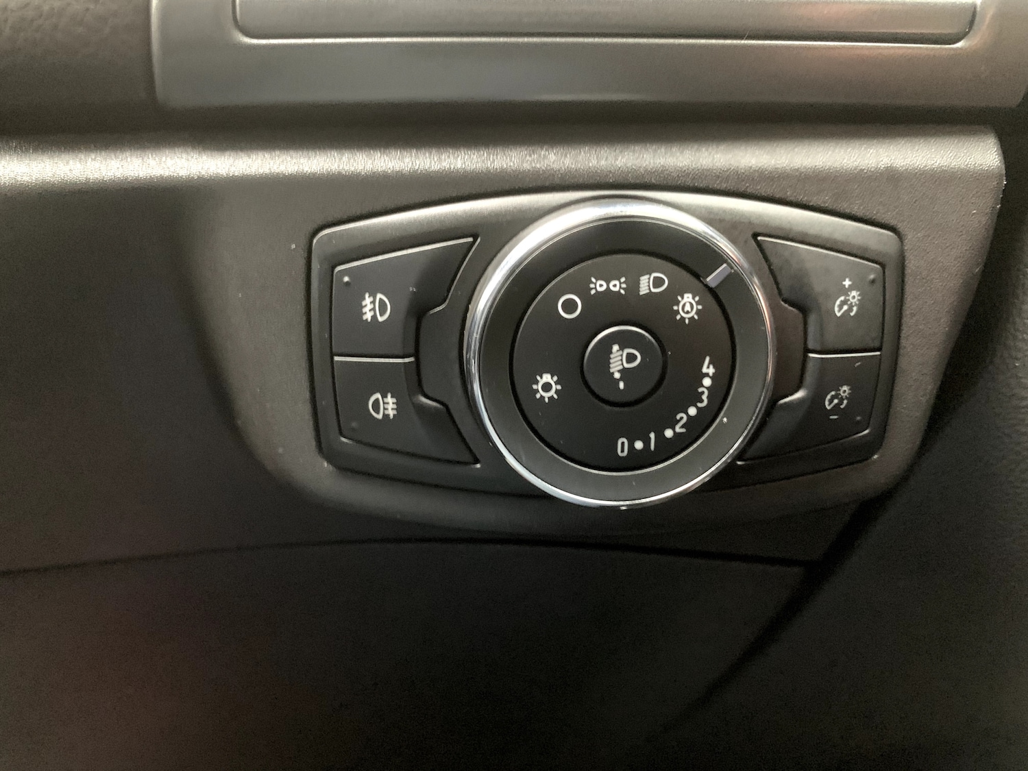 Used Ford Mondeo 2015 for sale - 76767464: Photo 18