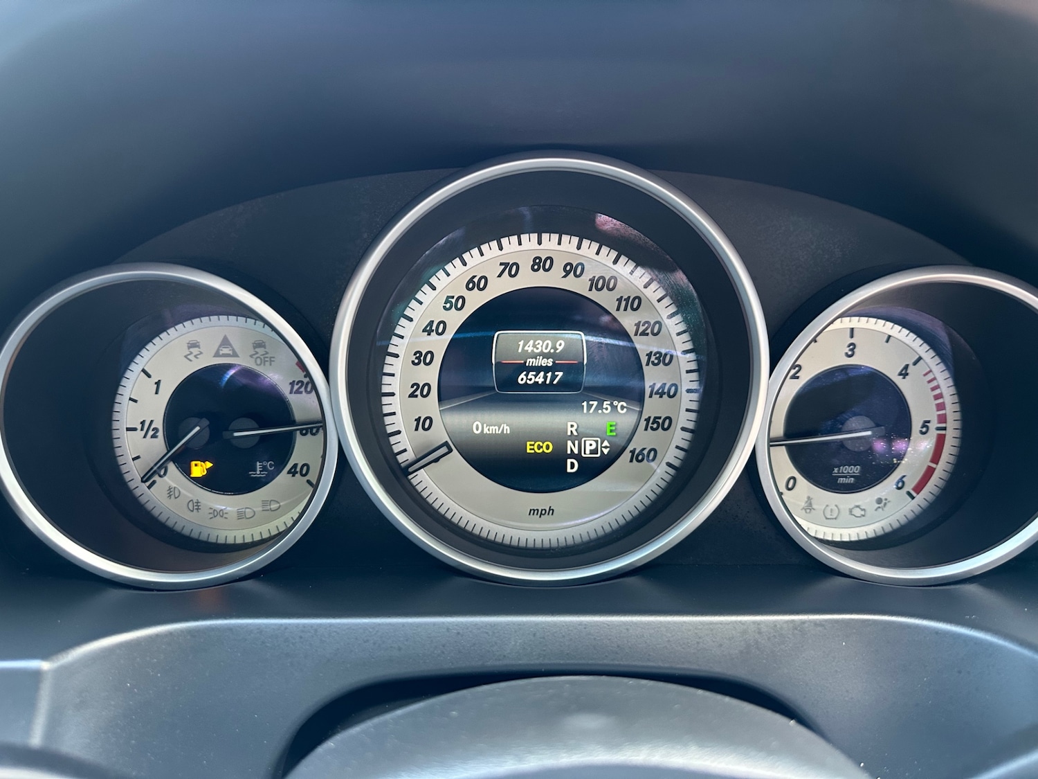 Used Mercedes-Benz E-Class 2015 for sale - 76102054: Photo 18