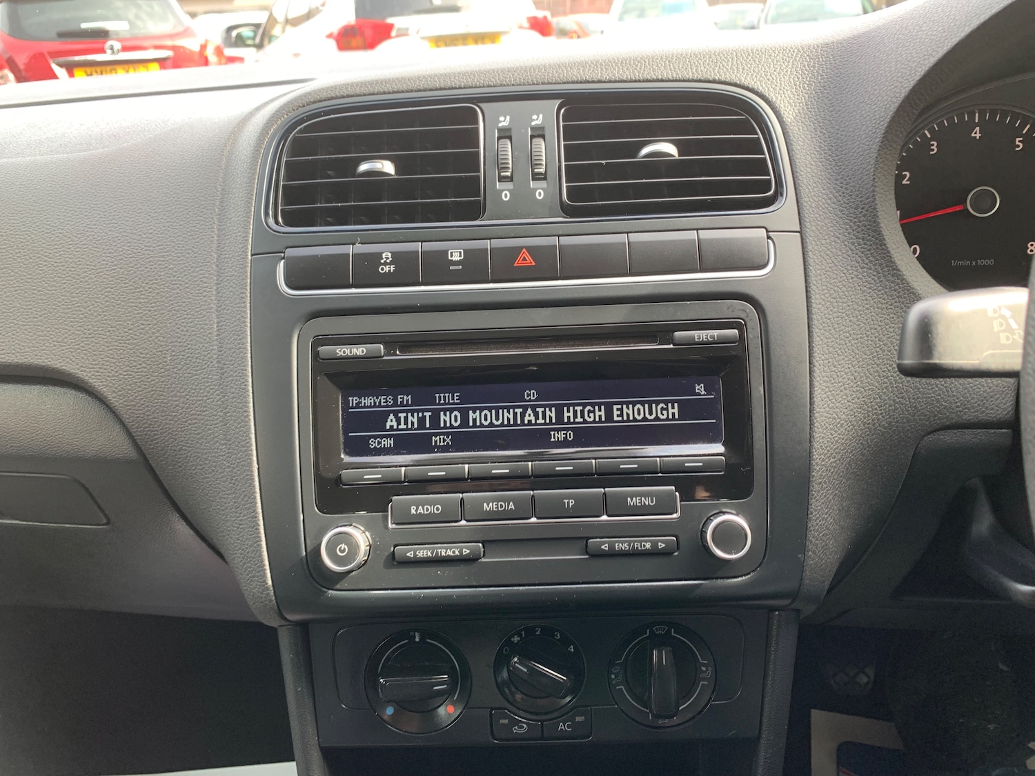 Used Volkswagen Polo 2013 for sale - 77966573: Photo 13