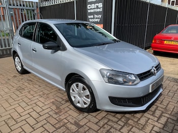Used Volkswagen Polo 2013 for sale - 77966573: Photo