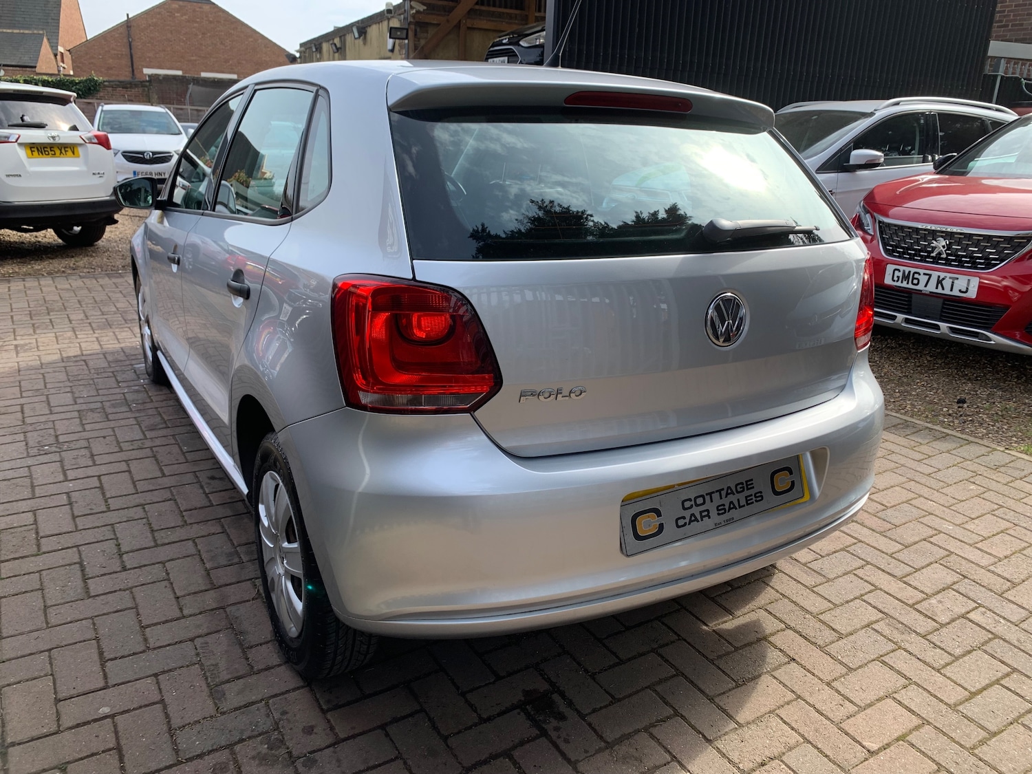 Used Volkswagen Polo 2013 for sale - 77966573: Photo 6