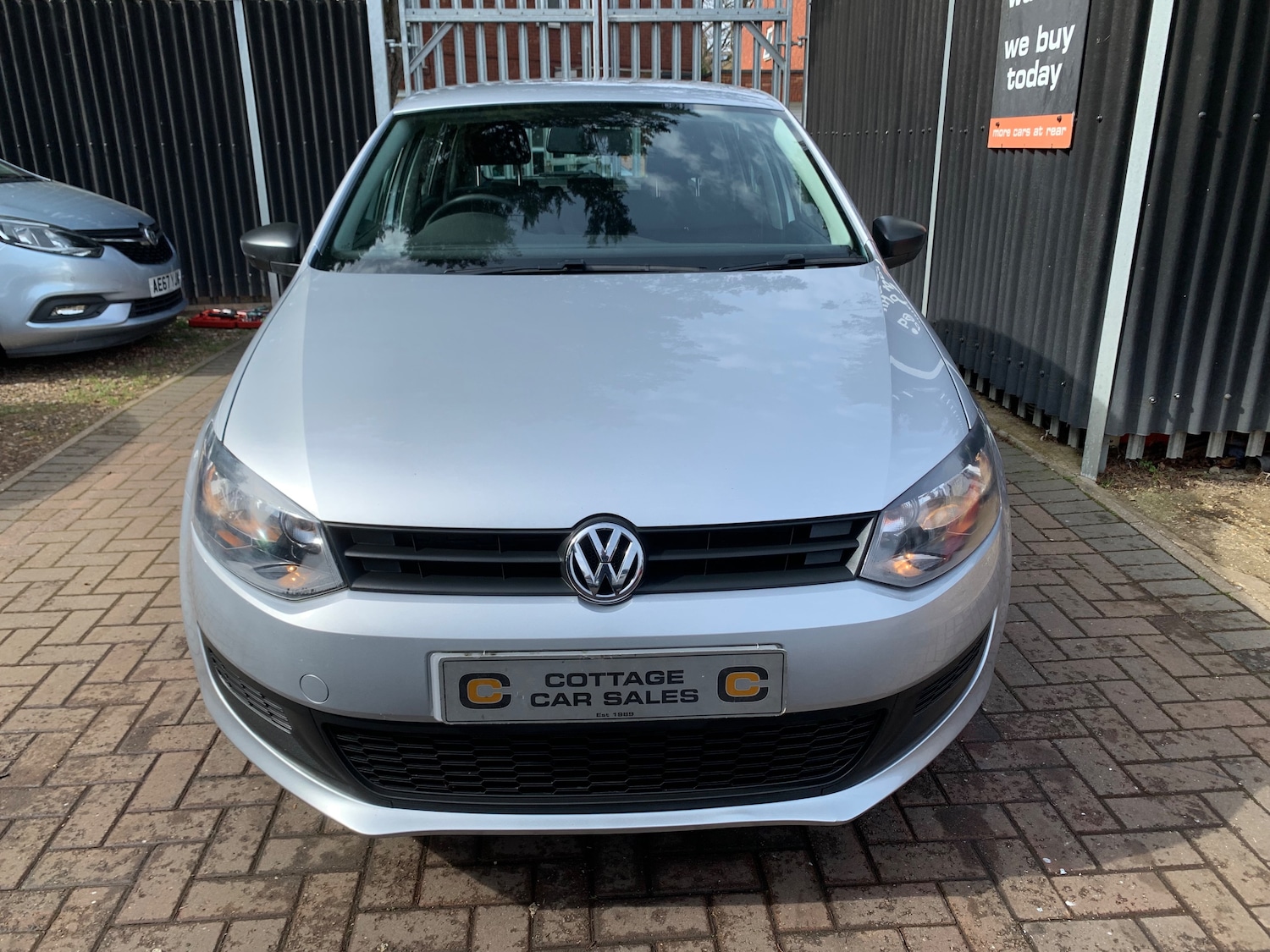 Used Volkswagen Polo 2013 for sale - 77966573: Photo 8