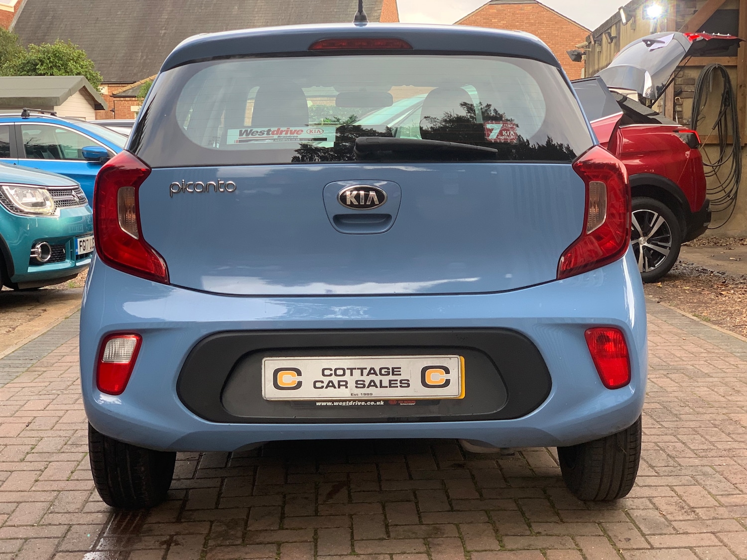 Used Kia Picanto 2018 for sale - 76545998: Photo 4
