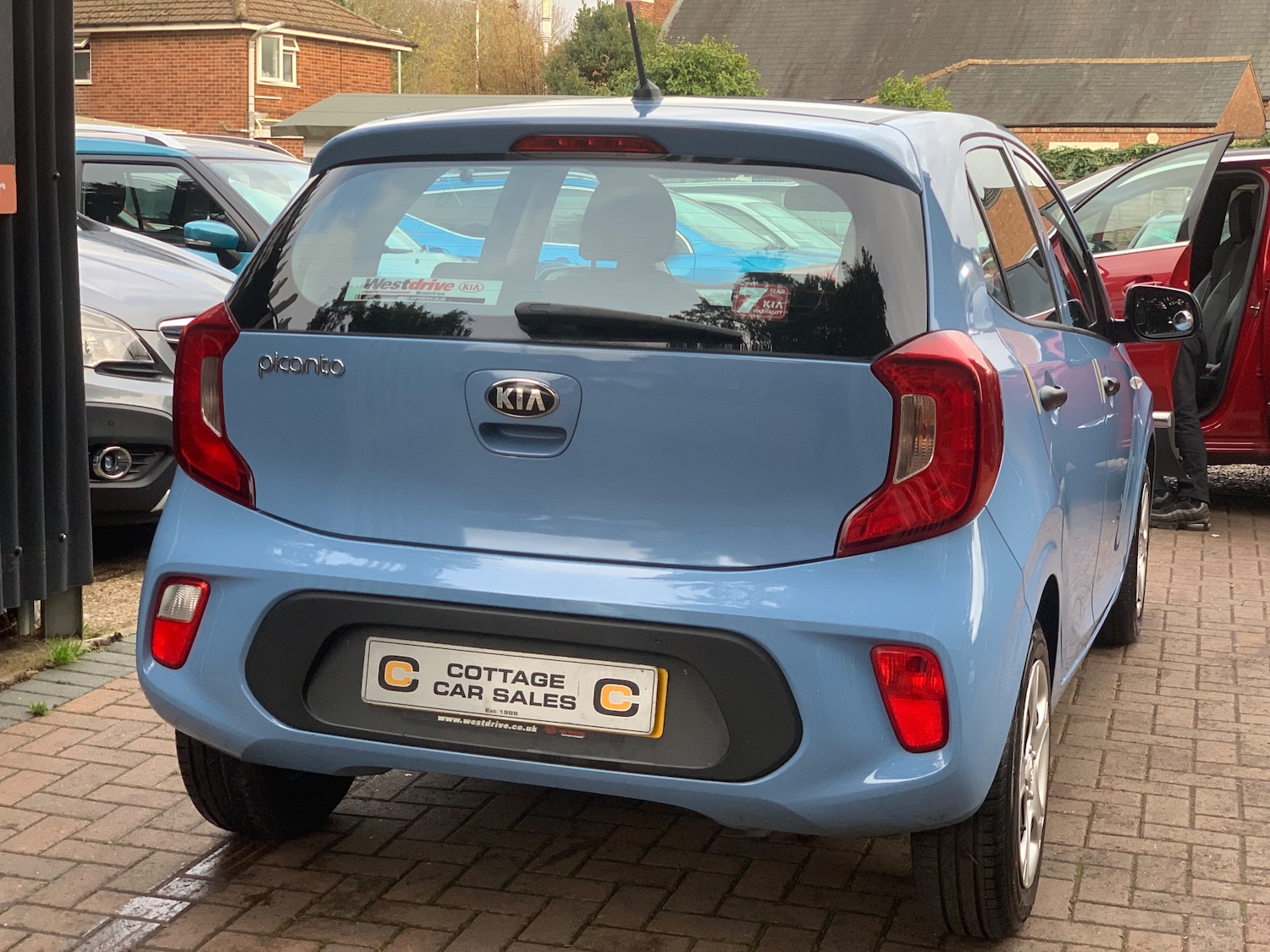 Used Kia Picanto 2018 for sale - 76545998: Photo 5